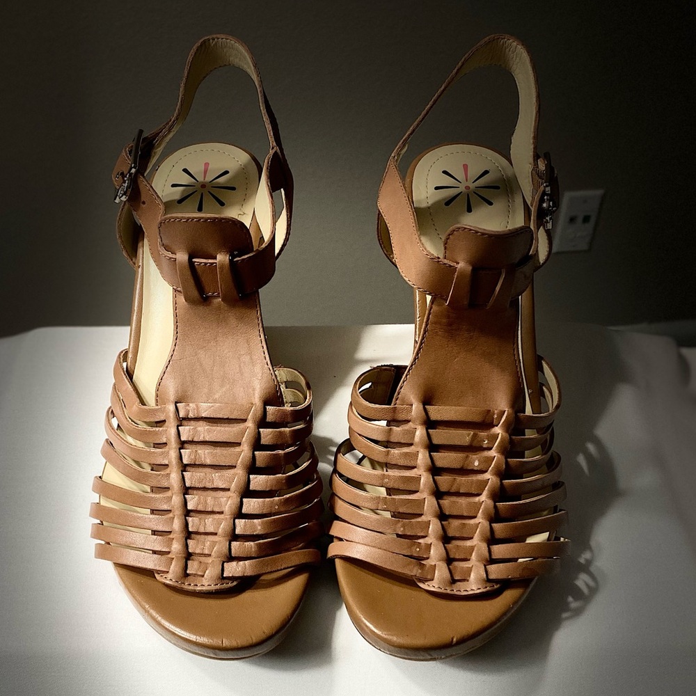 Isaac Mizrahi Southwest Medium Brown Leather Wedge Sandals